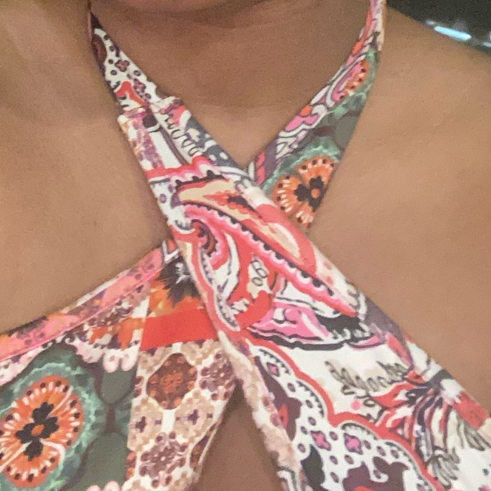Dress - Picture 6 of 6